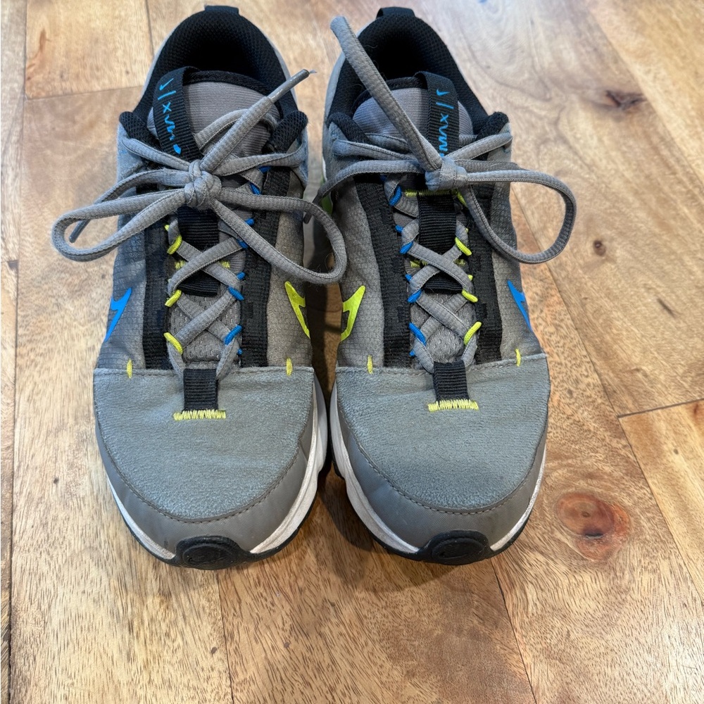 Air Max Nike Gray Sneakers Boys Size 5